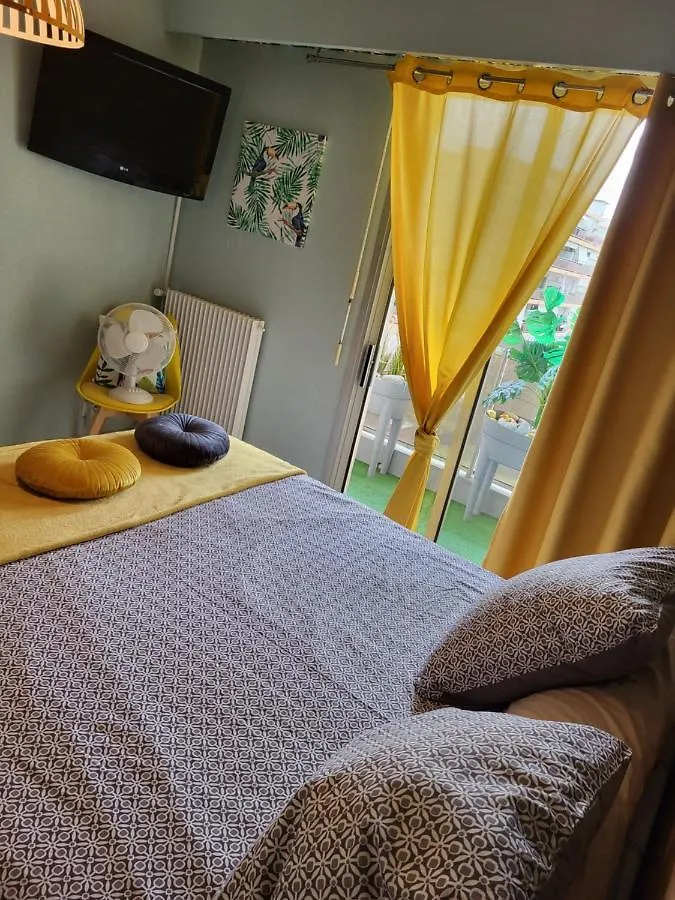 Appartement Chaleureux appart 2 pièces entièrement rénové. à Saint-Laurent-du-Var